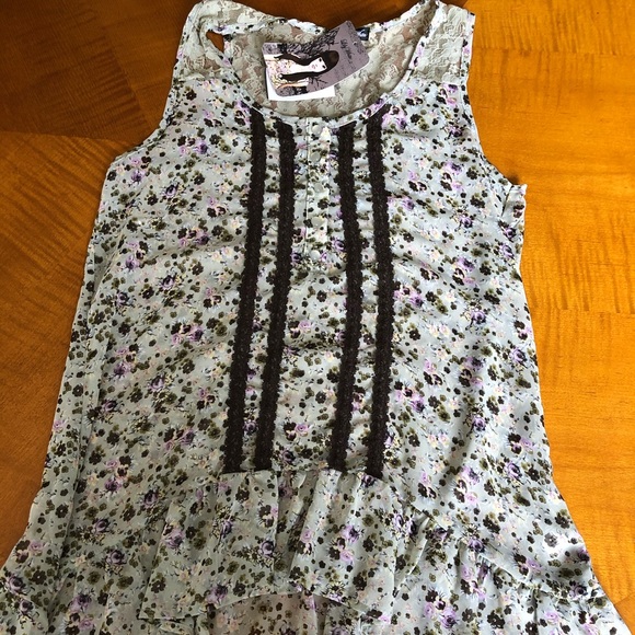 Lily White Tops - Floral and Lacey Peplum Tank Top